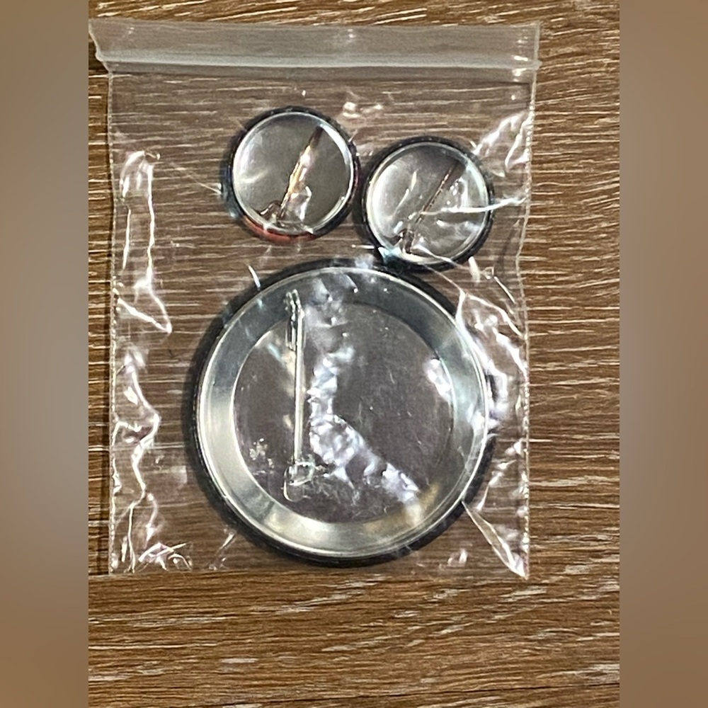 Authentic RADIOHEAD IN RAINBOWS Promo Button Pin Set (3) - Picture 2 of 2